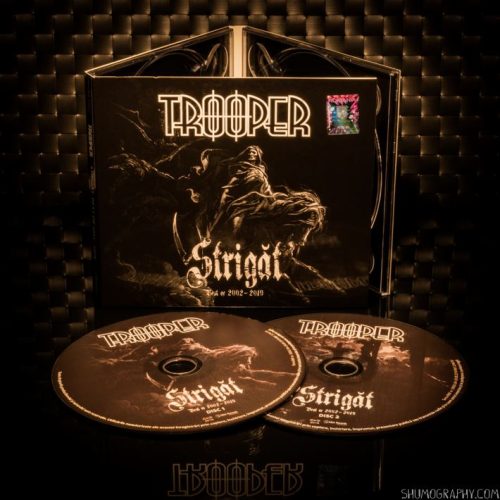 2-album-strigat-Copy